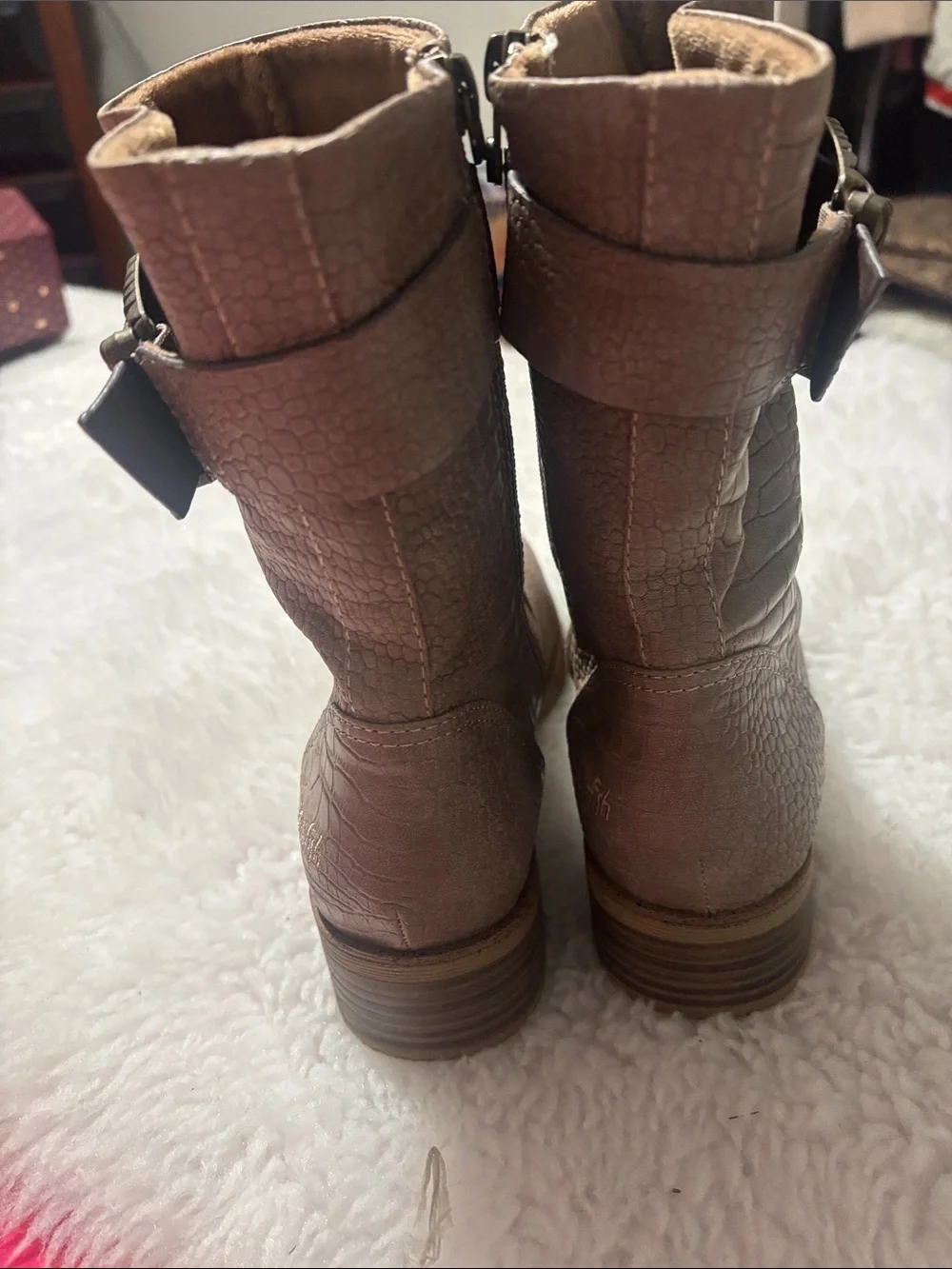 Blowfish Women’s Taupe Ankle Boots Embossed Reptile Buckle Strap Size 8